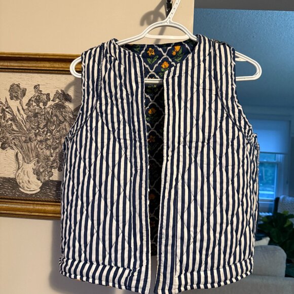 Japra Quilted Vest - Picture 4 of 4